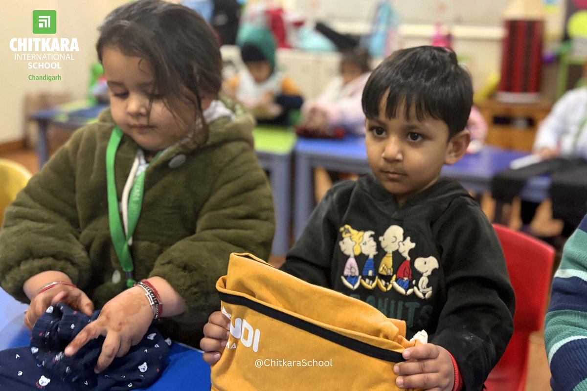 chitkara_school's tweet image. Chitkara International School's Tiny Tots of Chicklets discover life skills through the fun cloth folding activity

#CIS #lifeskills #chicklets #activity #motorskills #clothesfolding #learning #knowledge #Kindergarten #kids