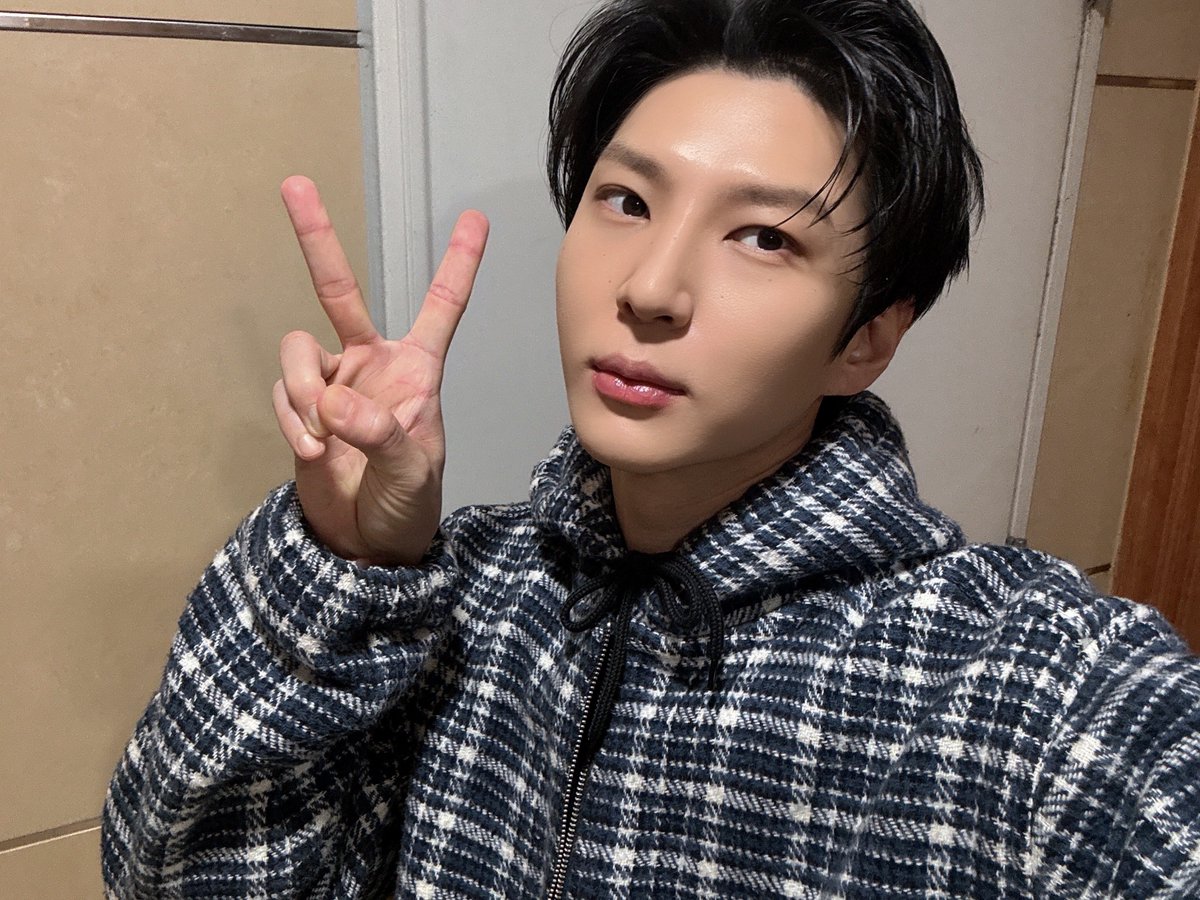 새복 많이🙂

#레오 #LEO
#정택운 #JUNGTAEKWOON