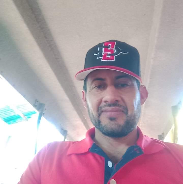 hola68183789's tweet photo. Ranchero muy caliente, míralo como coge en telegram SUSCRIBETE!!!! #HeteroEngañado #heterovergón #heterovergónes https://t.co/45S8CyweVO
