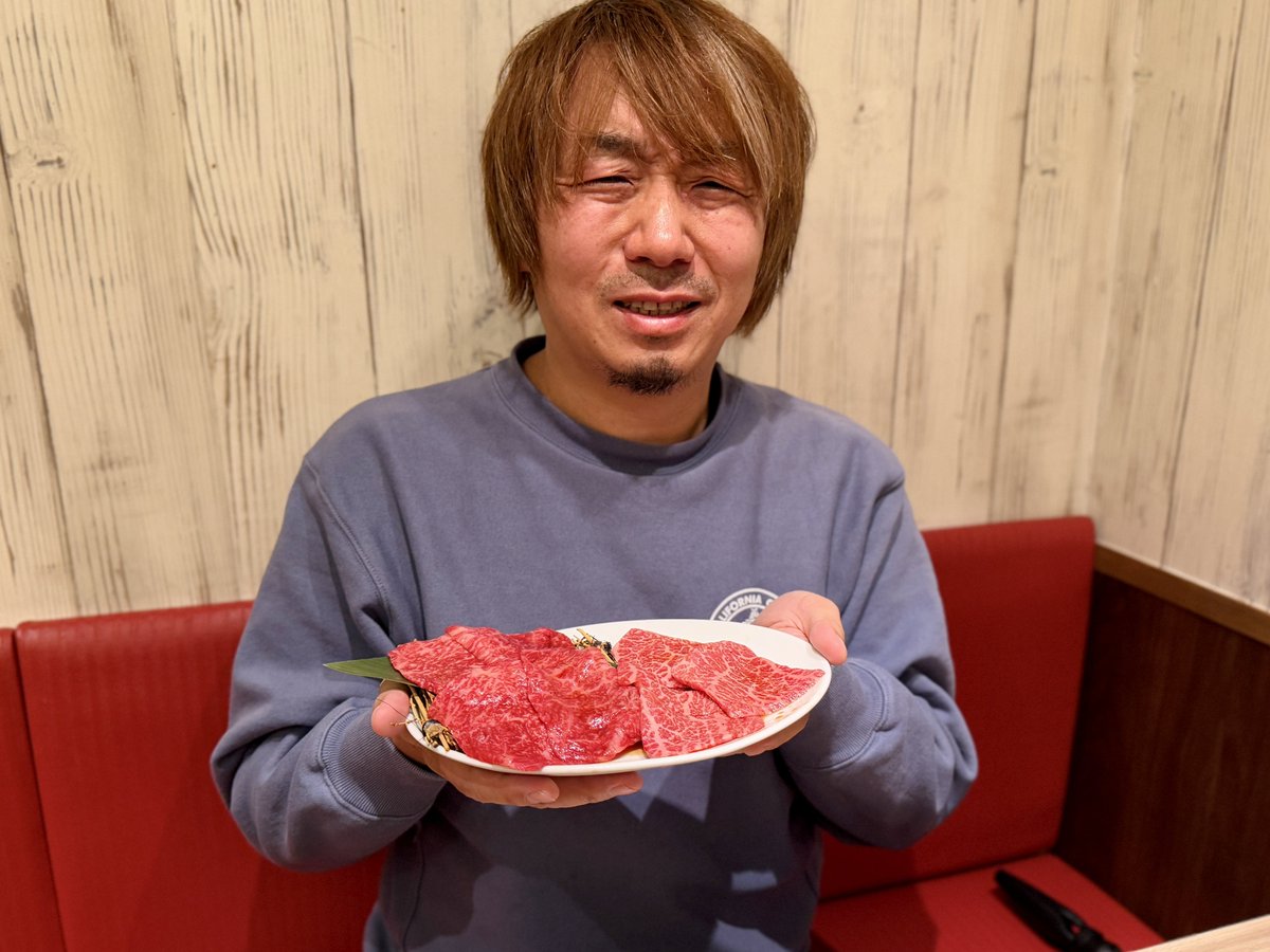 aochins8's tweet photo. こちら池袋にある「焼肉あぶる」のPR投稿（要はごちそうしてもろた）になるのですが、接客も料理も大変素晴らしかったのでリプ欄にいくつか投稿をぶら下げていこうかと思います！なんというか、オッサンの脆弱な胃袋にもちょうどいい感じのいい焼肉！至福だった〜！
PR @abull_ikebukuro
#池袋焼肉 https://t.co/pto4TtknXa
