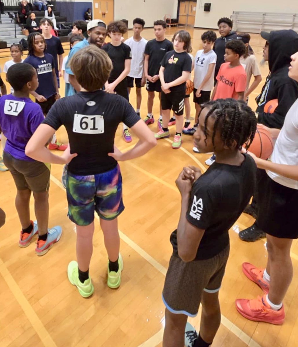 Nearly 200 student athletes came out to our Tryout Session #2 on January 26th ~ The Final Tryout is this Sunday February 2nd ~ See ya there ~ Tell a friend!🏀 Register your student athlete @ trueliteaau.com