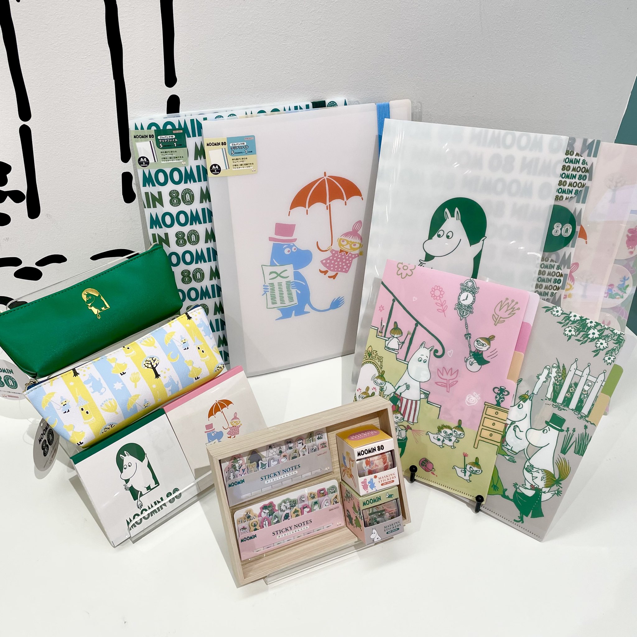 ★新品未使用★入手困難★ムーミン★コケモモの小道店購入★ピンバッジコレクション★ 5/28～発売【コケモモの小道店】数量限定「MOOMIN SHOP 限定エコ