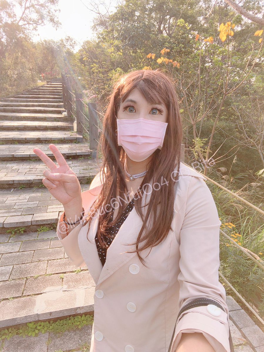 <續3.女裝外出.墨硯山步道>

除夕夜大家還有偷上推特...嗎?>//<

覺得很好拍照的地方~可以拍石階/竹林
白天沒有什麼人~~登頂景觀很美..
如果要穿高跟鞋.
建議多帶雙平底鞋.
石階多腿會痛..(哭)
  
回覆+愛心~看小彩蛋
回覆+愛心+轉貼=大彩蛋   
 
 #偽娘日常
 #女裝子 
 #여장
 #新屋墨硯山步道