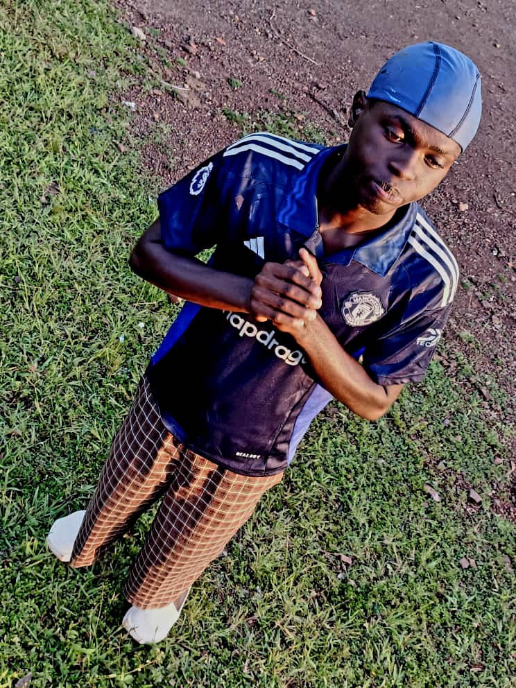 No girlfriend, no problem No boyfriend ,no problem bt no money 🤑💰 Big problem 💰🤑