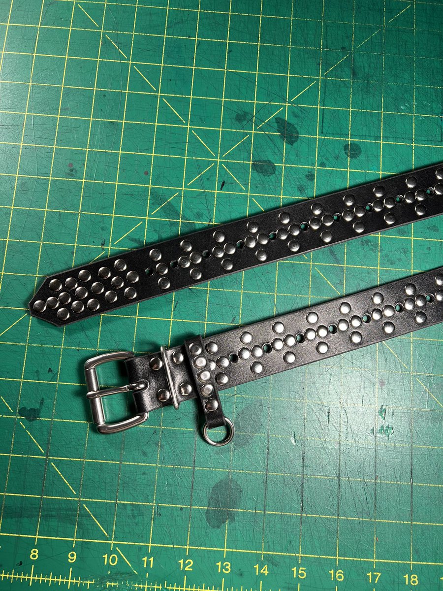 riverqueer's tweet photo. A studded impact and bondage belt with a rattlesnake pattern and a keyring slider, made with all stainless steel hardware. Fits up to 50". https://t.co/QHAtxC0GGK