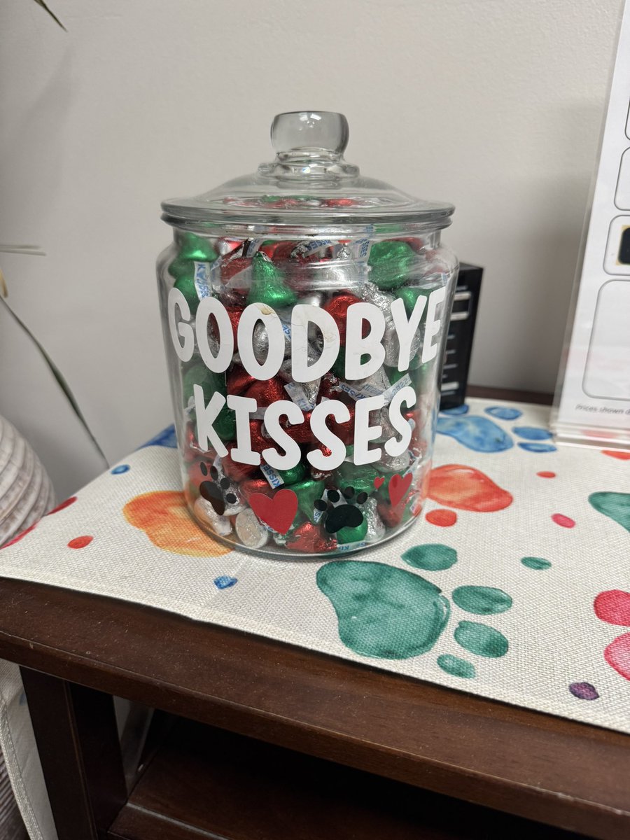 Dan Emmons 王 tweet media