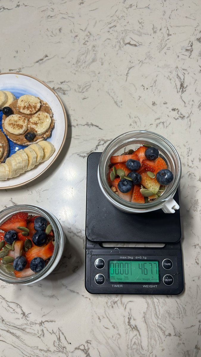 مين تبي اسوي لها فطور معي 😜😜؟؟