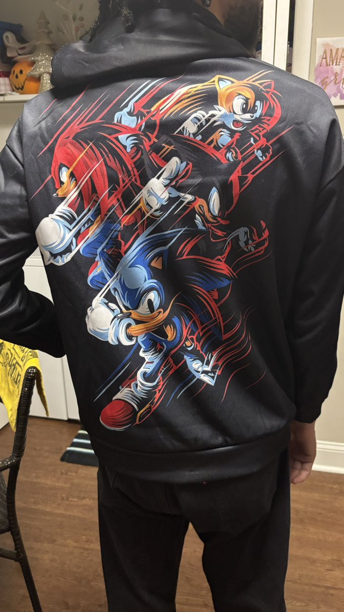 RealShadowZPA's tweet photo. Love the new Sonic shirt that finally arrived. #Sonic #SonicMovie3 #SonicTheHedgehog https://t.co/QnbQWUbMiV