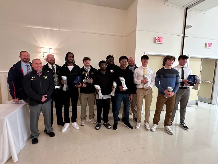 Coach Townsend (@phillip65773) on Twitter photo So proud of every one of these young men tonight. New season starts tomorrow. #StayHungry <a href="/DarnellStokes1k/">Darnell Stokes Jr.</a> <a href="/NolanStaniszews/">Nolan Staniszewski</a> <a href="/brennanloose_09/">Brennan loose</a> <a href="/MichaelPer1717/">Michael Peranteau</a> <a href="/DavonHandy/">Davon Handy</a> <a href="/JayvionChandler/">Jayvion Chandler</a> <a href="/luke87555879/">luke</a> So proud of every one of these young men tonight. New season starts tomorrow. #StayHungry <a href="/DarnellStokes1k/">Darnell Stokes Jr.</a> <a href="/NolanStaniszews/">Nolan Staniszewski</a> <a href="/brennanloose_09/">Brennan loose</a> <a href="/MichaelPer1717/">Michael Peranteau</a> <a href="/DavonHandy/">Davon Handy</a> <a href="/JayvionChandler/">Jayvion Chandler</a> <a href="/luke87555879/">luke</a>