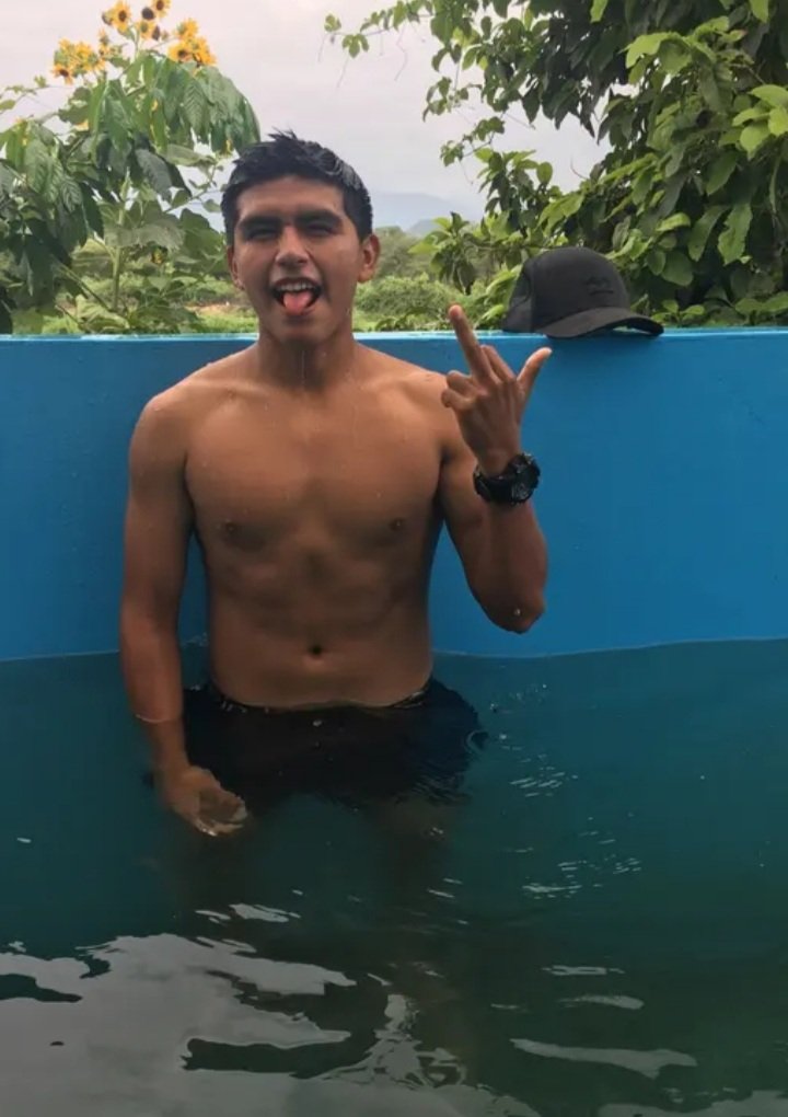 Peruanos HOT🔥 tweet media