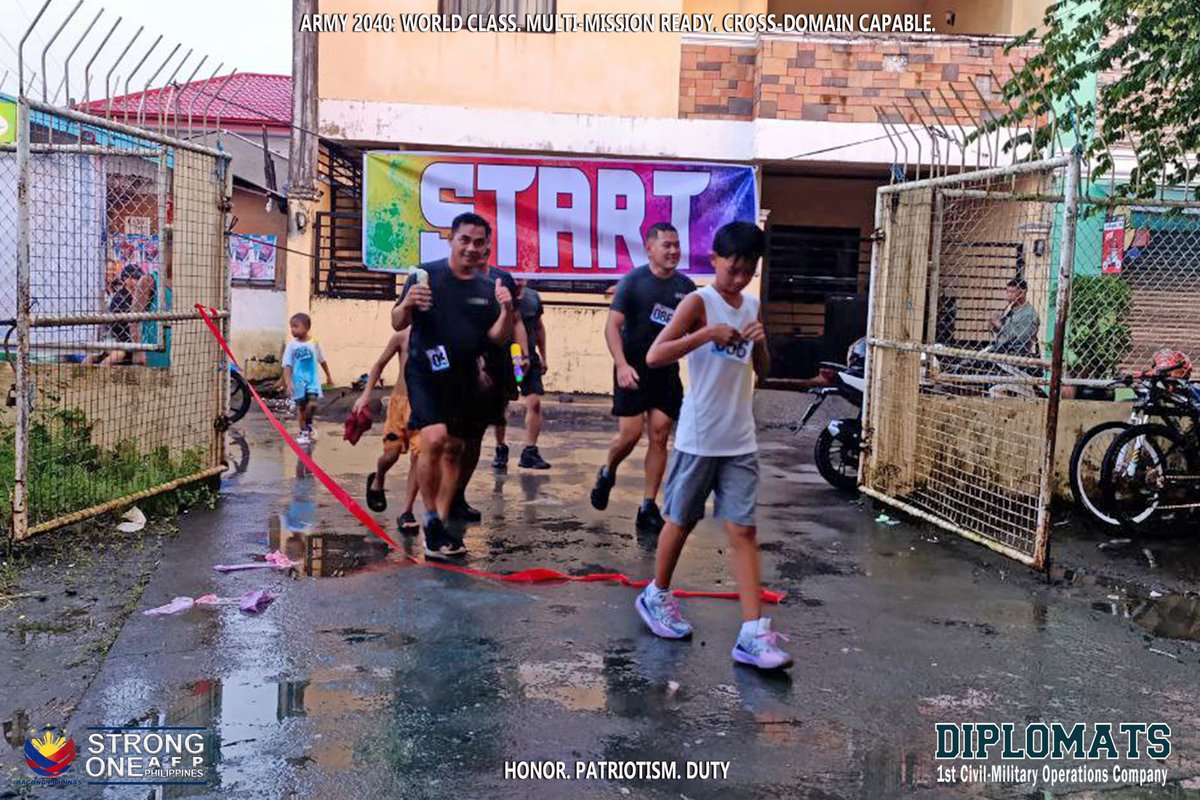Nine1Diplomats's tweet photo. 1st Civil-Military Operations (DIPLOMATS) Company, 9CMOBn, CMOR, PA nakiisa sa isinagawang  Fun and Color Run Activity na may temang “Dalagan Kontra Droga” sa Brgy. Bagumbayan Sur, Naga City 
#AFPyoucanTRUST
#PhilippineArmy
#StrongUnitedReliable
#KaagapayNgMgaBikolano https://t.co/ctSW2NrgrL