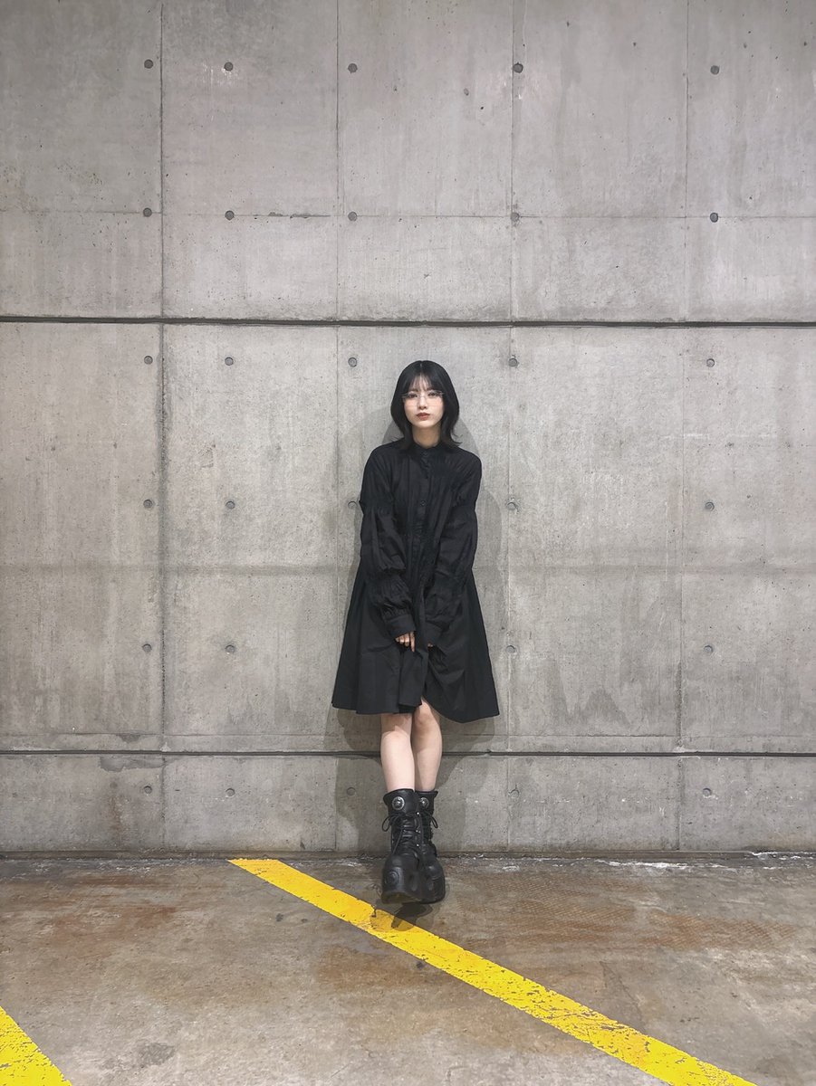 林瑠奈　直筆パーカー