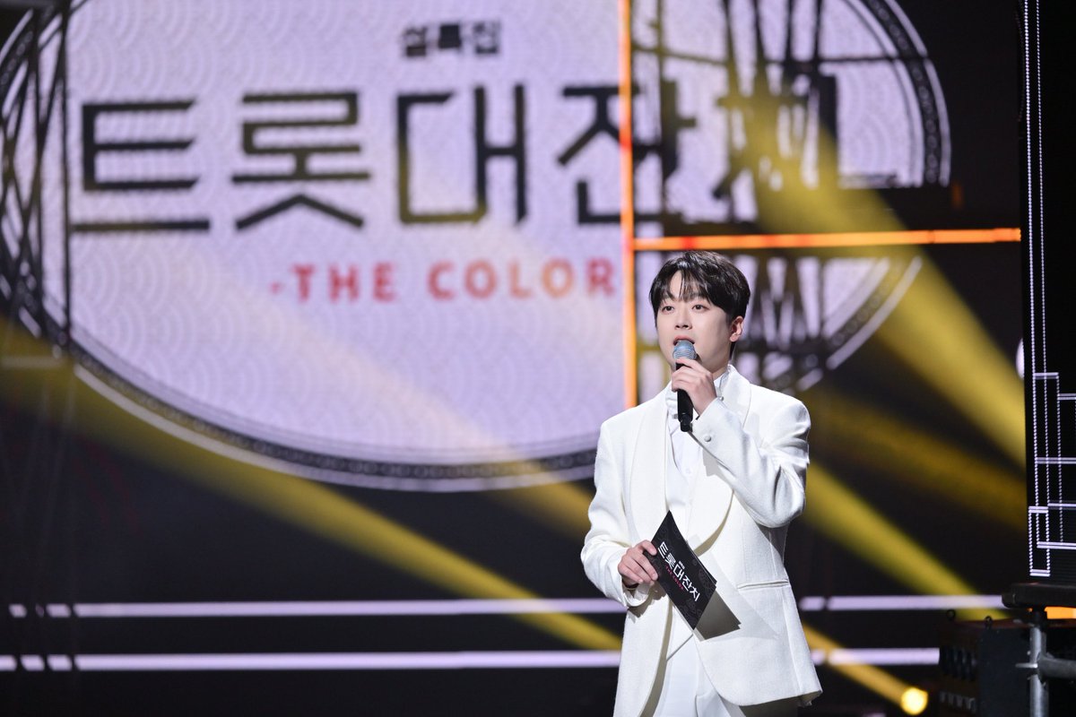 kbskopd's tweet photo. 귀호강 고품질의 사운드마스터링 작업이 끝났습니다.
콘서트현장같은 음질로 보답하겠습니다.
이제 종하편집만 남았습니다
#트롯대잔치 https://t.co/NtXrxiIxcn