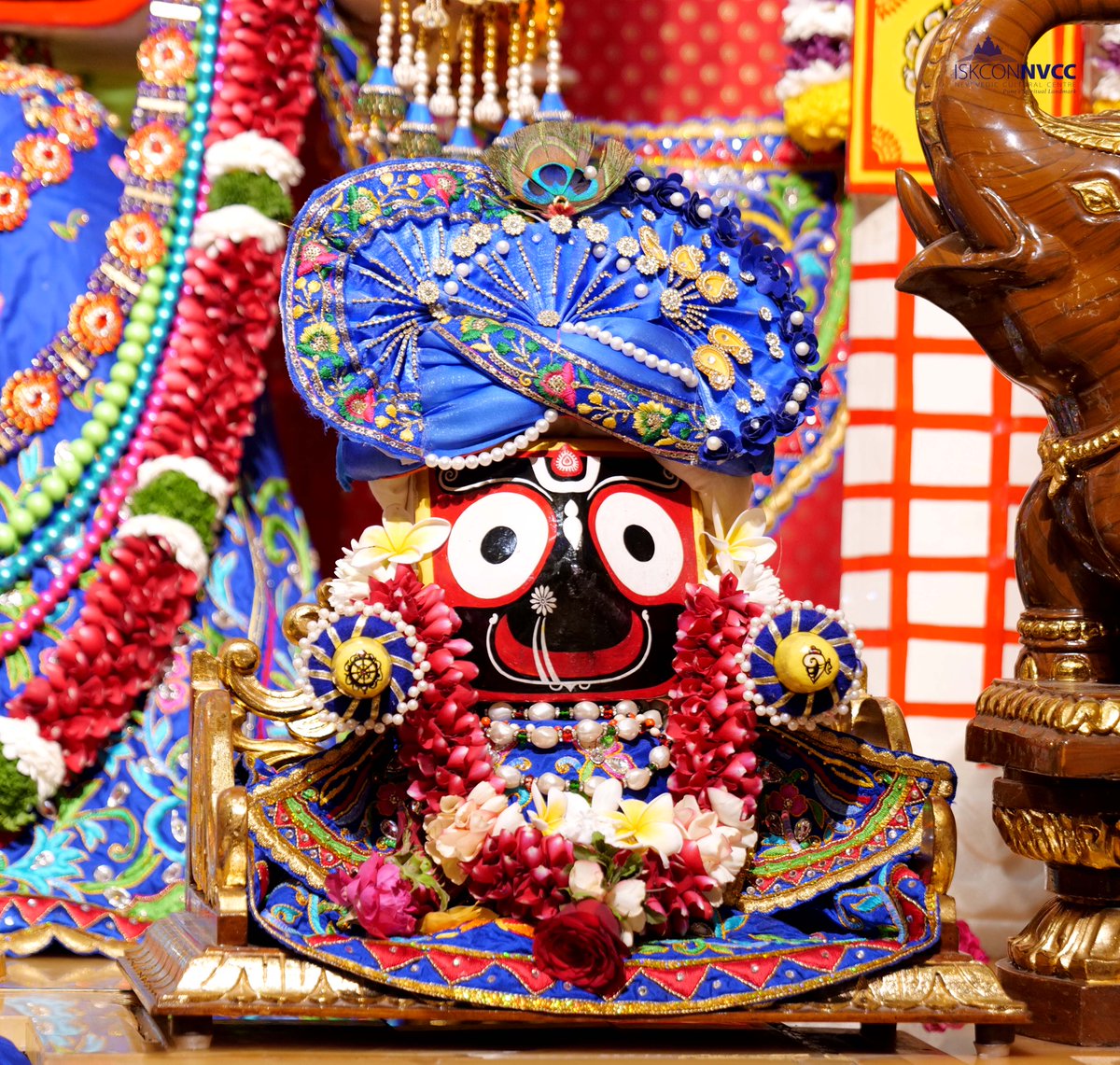 ISKCONPune's tweet photo. 🙏🏽Today's Darshan 📿 🗓28-01-2025🙏
🌷Sri Sri Jagannath Baldev Subhadra🌷
🚩@ISKCONNVCCPune🚩
.
.
#ISKCONNVCC #ISKCONPune #ISKCONNVCCPune #ISKCON
#kumbhmela2025 #kumbhmela #Prayagraj
#PrayagrajMahakumbh2025 #28thjanuary #28thjanuary2025
#Tuesday #Harinaamsankirtan #Radheshyamdas https://t.co/tGOnMAl3RH