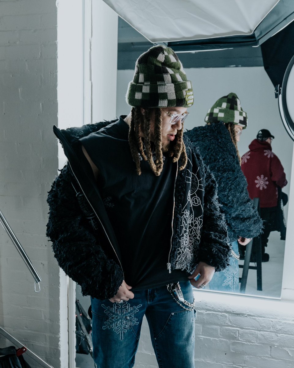 B.B TONY tweet media