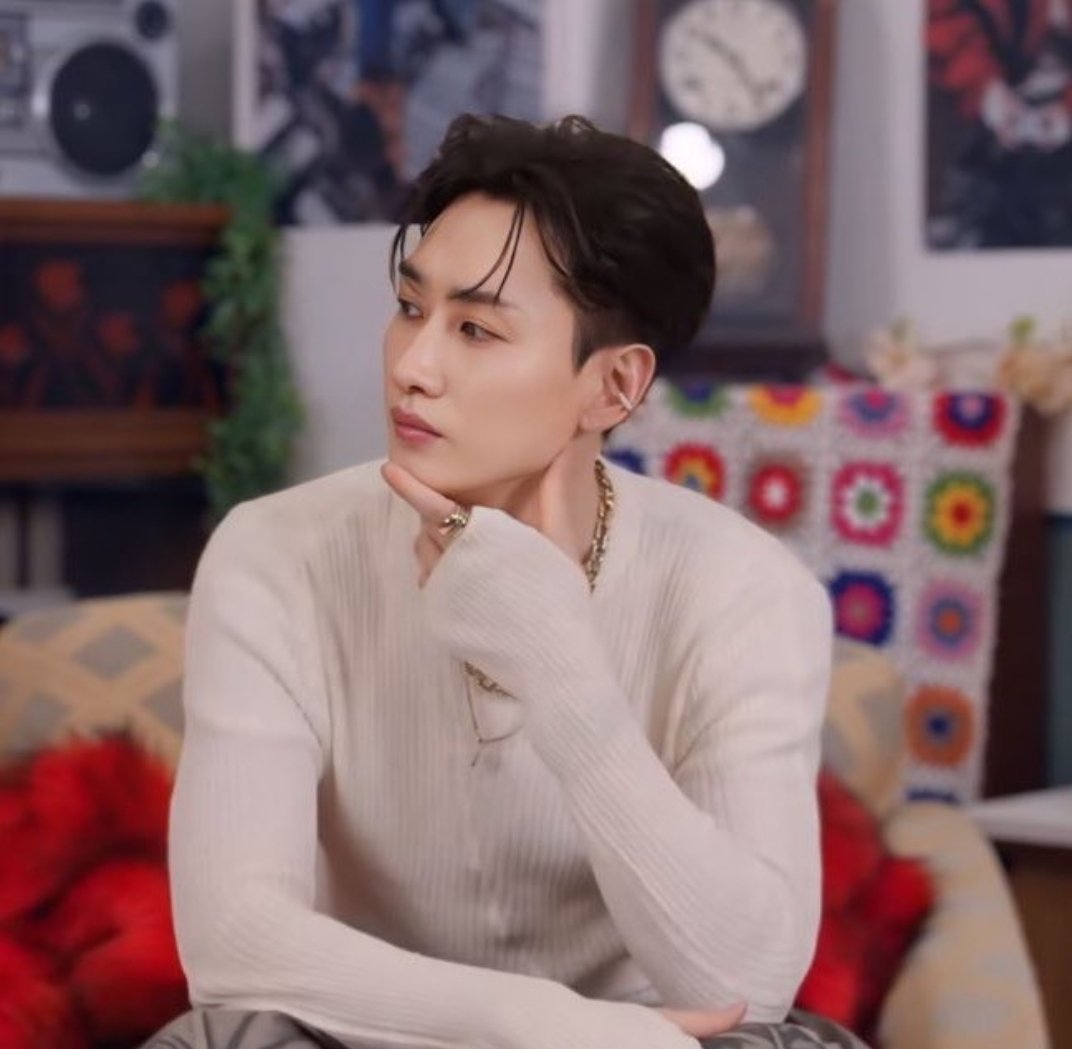 SheryleeAnneT's tweet photo. Eunhyuk 1st Solo Album!! 💙💙💙
#신인가수_은혁_EXPLORER
#UP_N_DOWN_WITH_EUNHYUK
#은혁 #EUNHYUK
#슈퍼주니어DnE #SuperJuniorDnE
#EXPLORER

https://t.co/7XAWHccfa5 https://t.co/bJX97zeqay