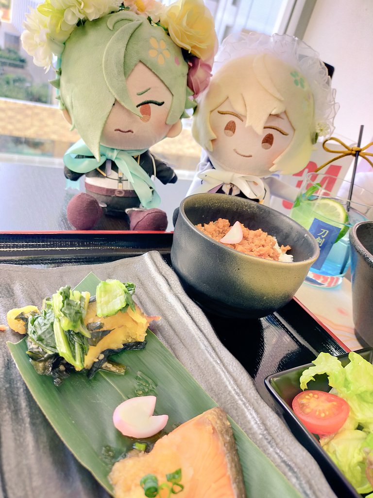 「アニカフェ来たわよ〜 」|益子なみ🥞のイラスト