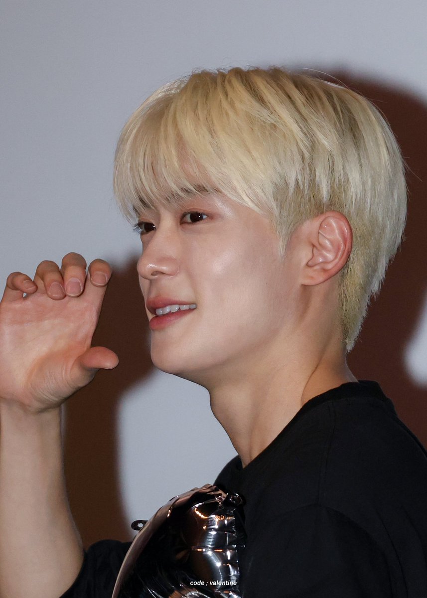 codevalentineJH's tweet image. 241013 CGV 무대인사

୧ ·₊˚ ૮₍ ˶ᵔ ᵕ ᵔ˶ ₎ა ₊˚⊹♡

#NCT #NCT127 #재현 #JAEHYUN #ジェヒョン