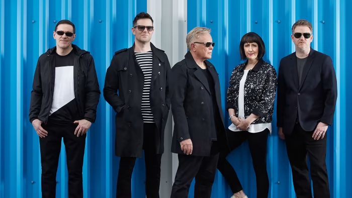 JuanC_Rdgz's tweet photo. 🎵 Happy Birthday Gillian Gilbert 🎂🎵
#GillianGilbert #NewOrder #HappyBirthdayGillianGilbert https://t.co/nUdgKJFgmx