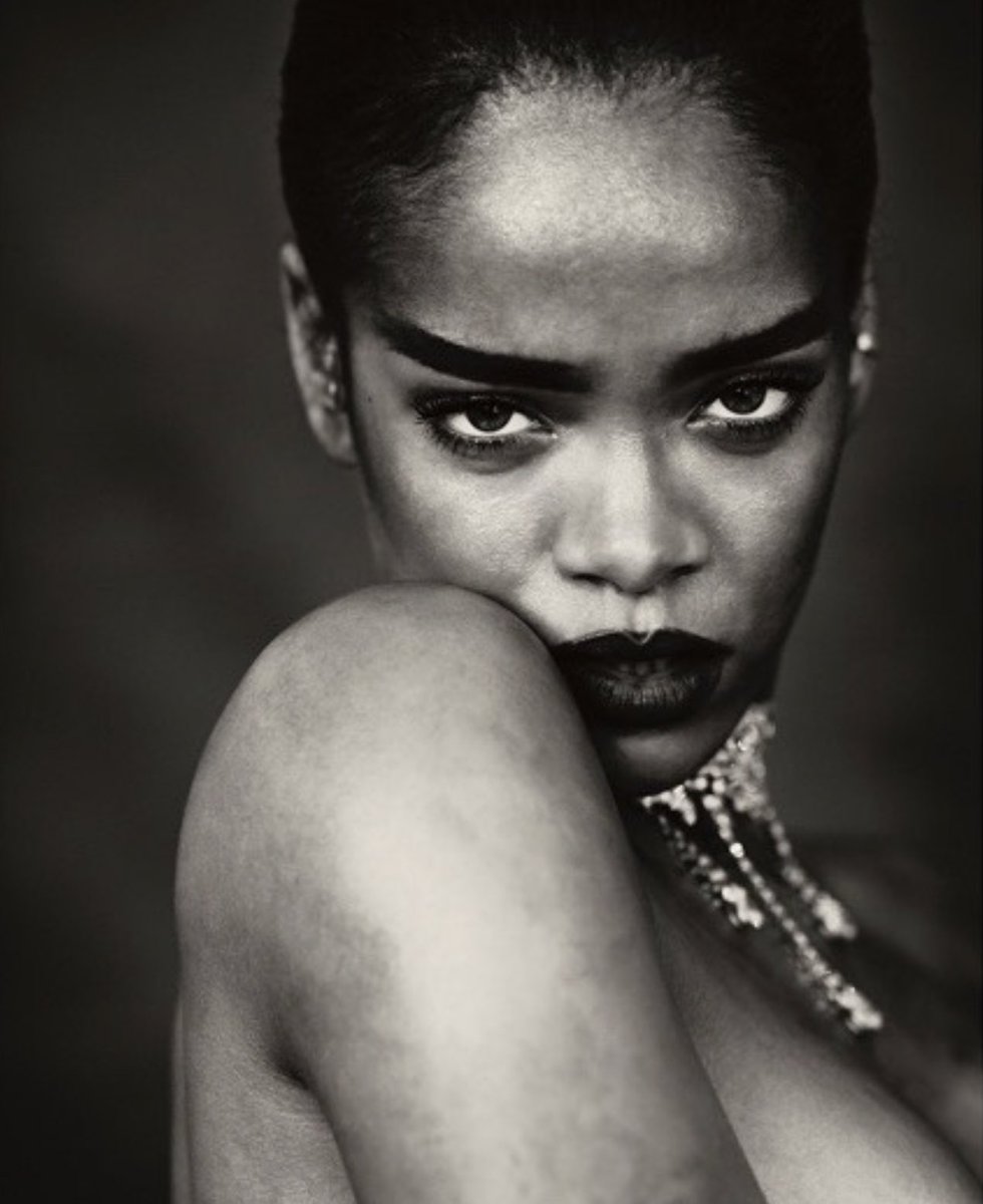 FentyHeadlines's tweet photo. It’s been exactly 9 years since Rihanna released her last album: ANTI 🎈

The album topped Billboard 200 chart and is certified 6x Platinum in US. Packed with hits like “Work”, “Needed Me,” “Love On The Brain”, “Kiss It Better”, ANTI remains a timeless masterpiece. #9YearsofANTI https://t.co/0t6r8uRXoO
