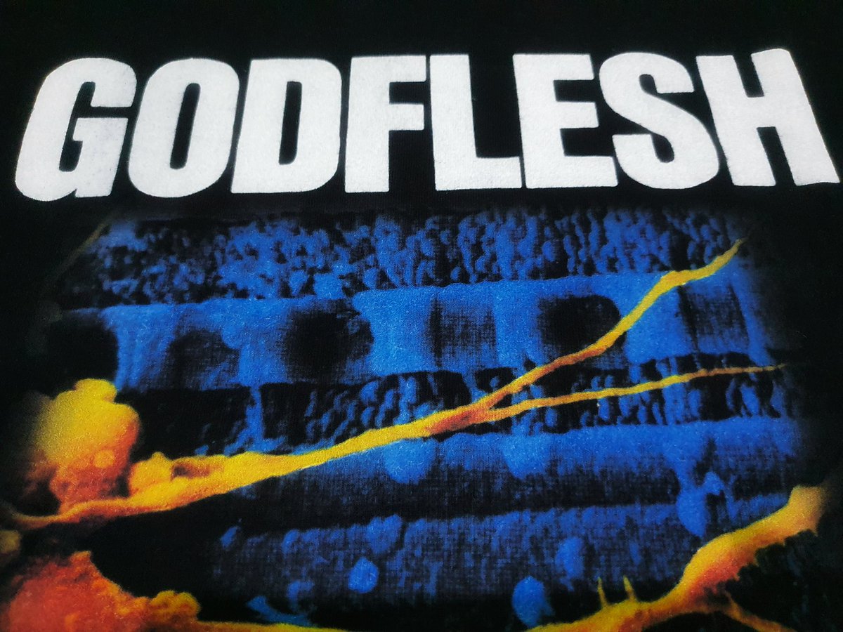 33obZen33's tweet photo. @meme_posser Test Ombak 
Size L, Gildan Heavy 
Official Earache Rec, On Demand Design 
Kondisi 99% 
800k https://t.co/sHQGdae1J6