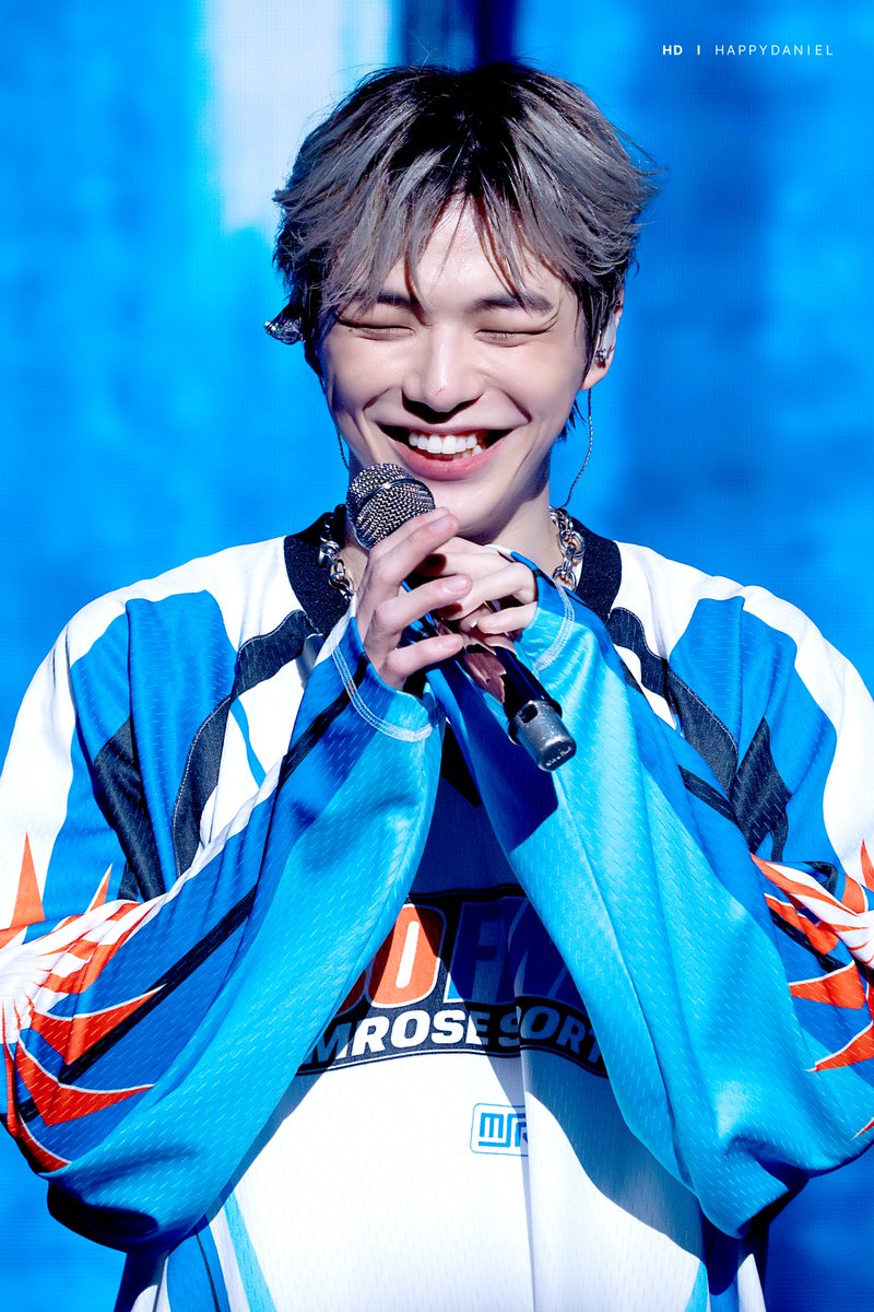 HappyDaniel1210's tweet photo. 250105 <ACT> in Tokyo Day 2

😆

#강다니엘 #KANGDANIEL  #カンダニエル https://t.co/ayZ0ZGT6WV