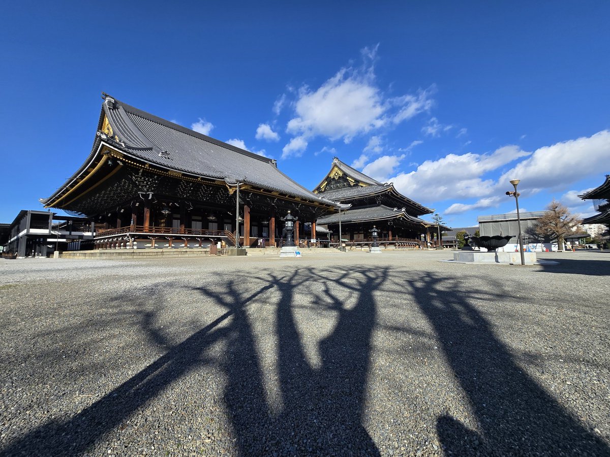 京都本願寺～送舊迎新
●古寺鐘樓
●僧眾禪音
●洗塵忘憂
●弗災無忌
●天人合ㄧ 難
●反求諸己 易
●謹賀新歲