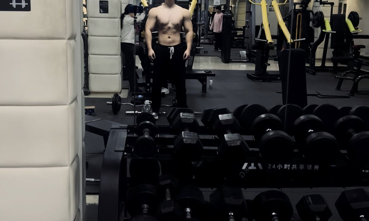 过个年吃成了纸包鸡 过完年再减吧 #191cm #05男大