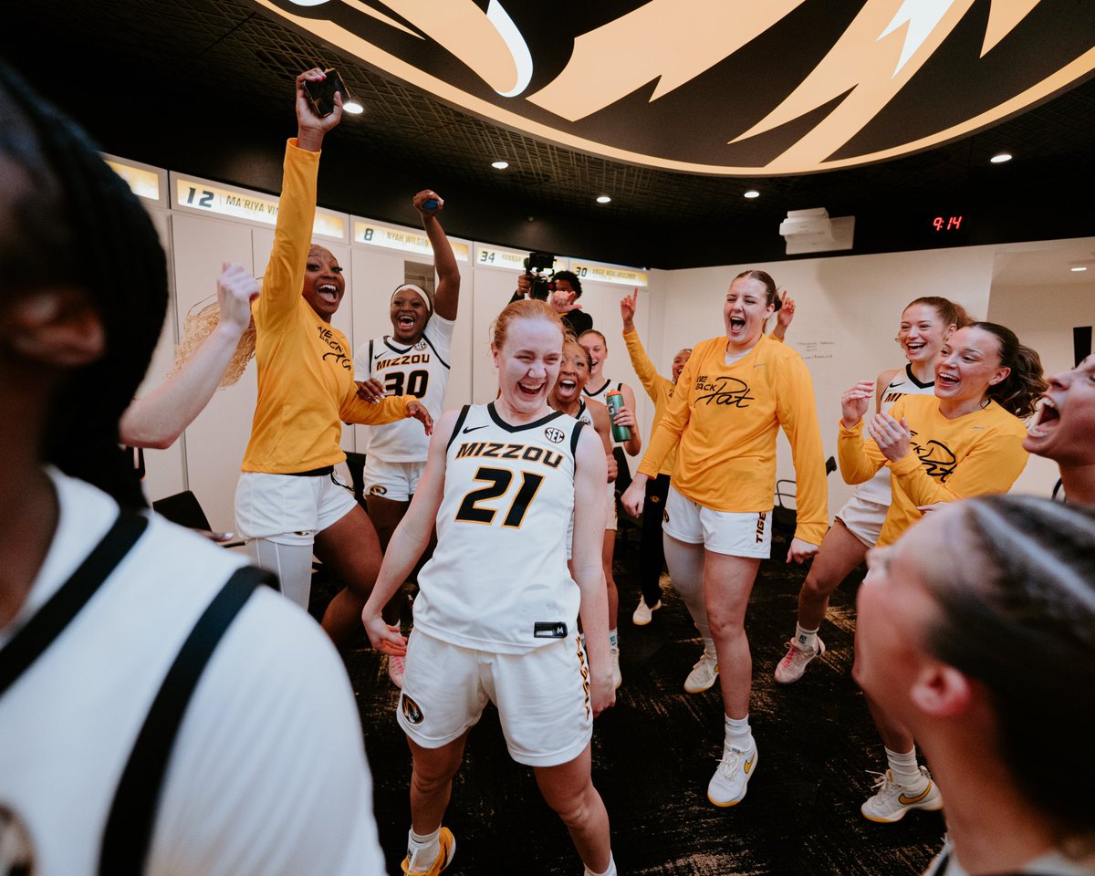 MizzouWBB's tweet photo. Club dub 📸 https://t.co/aNcpGC1gi6