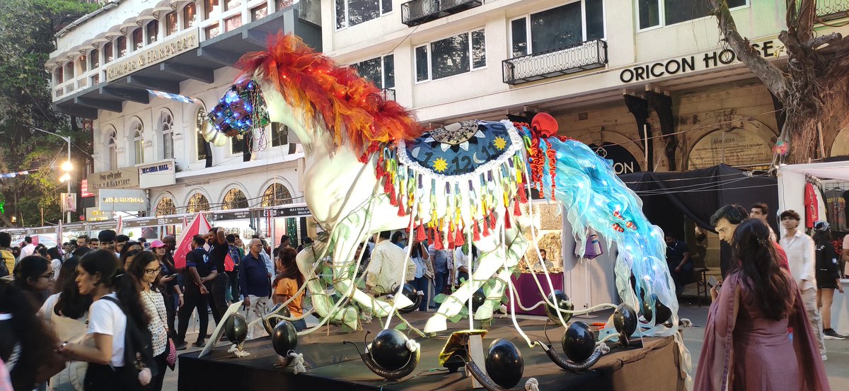 3d_india's tweet image. Lots of Horses at #kalaghoda