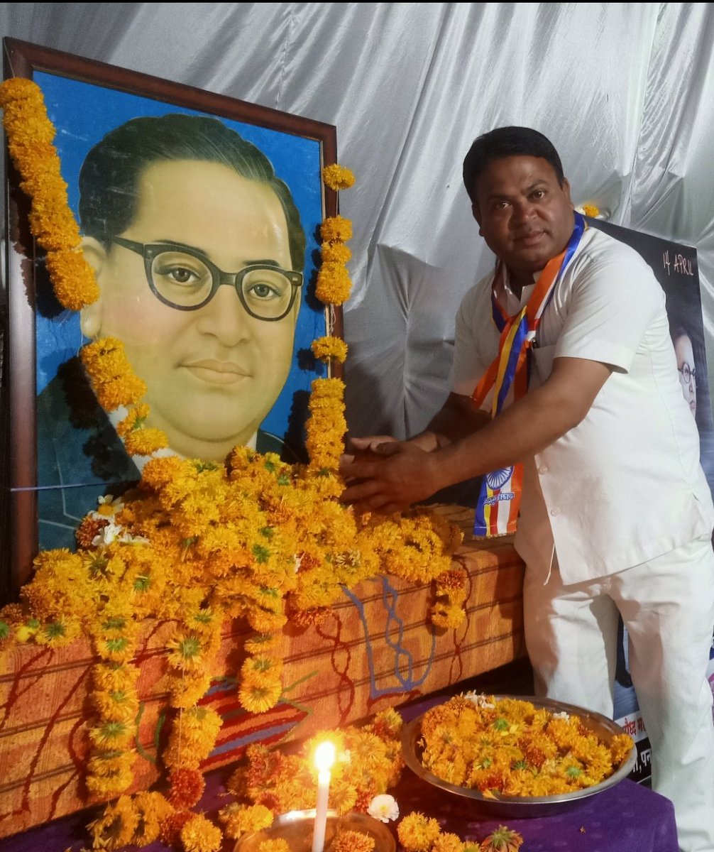 kkchourase's tweet photo. सभी देशवासियों को 76वें गणतंत्र-दिवस पर बहुत-बहुत मंगलकामनाएं एवं बधाई हो।
जय-भीम, जय-बापू, जय-भारत, जय संविधान।🌹🇮🇳🌹 https://t.co/ss3YwTvVk3