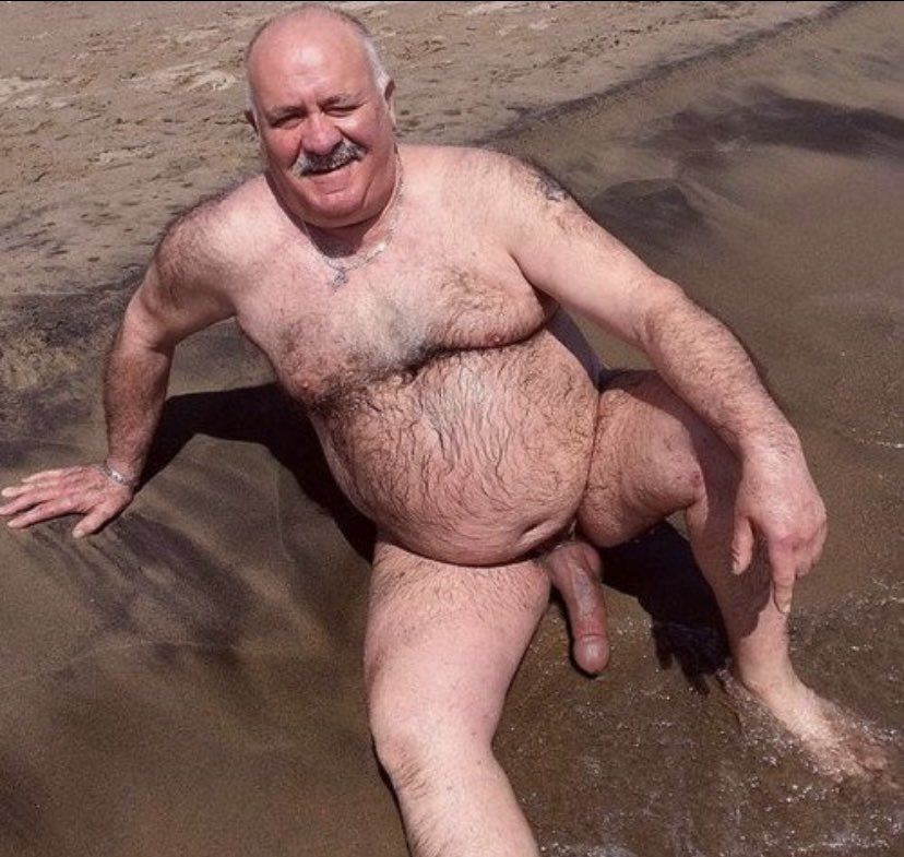 guneytaa's tweet photo. Off nasıl adam ama canlarım Manisa merkezde olan aktif olgun amcalar yazınnn #manisa #merkez #pasif #aktif #olgun #gay #bear https://t.co/Feer2pd9np