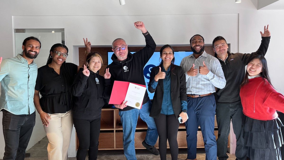 STYLY Global tweet media