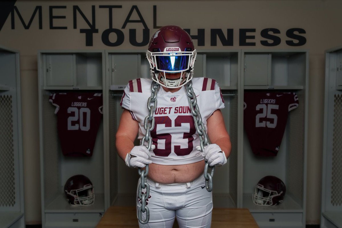 Had a great official visit at the University of Puget Sound <a href="/jeffthomas4/">Jeff Thomas</a> <a href="/CoachCarskie/">David Carskie 🪓</a> 

Thank you JT Allen Media for the pictures.