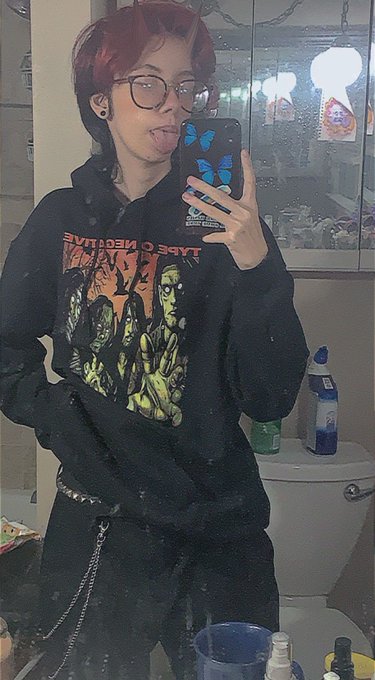 𝖄𝖔𝖚𝖗 𝖑𝖔𝖈𝖆𝖑 𝖌𝖔𝖙𝖍 F@g🖤🦇☠️ - 3 pic. https://t.co/OzuO9k8ia3