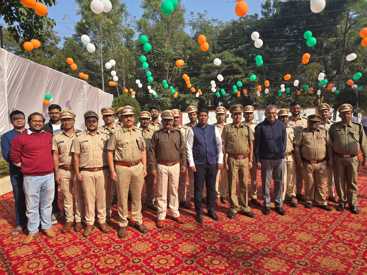 CGST_Rourkela's tweet photo. Republic Day Celebration 2025 in Rourkela Commissionerate _26.01.2025 https://t.co/YbrGgDiWrX