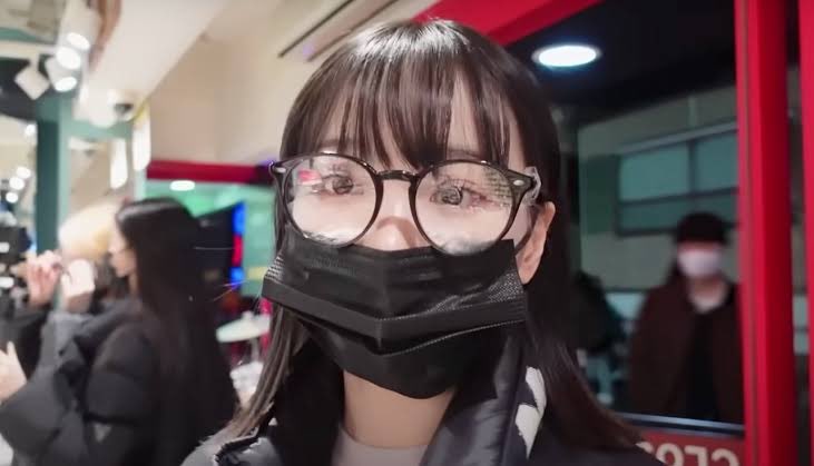ユンジンに憧れて結構前に買った黒縁メガネがチェウォンが試着したものと同じだったと知って戦慄してる。👓