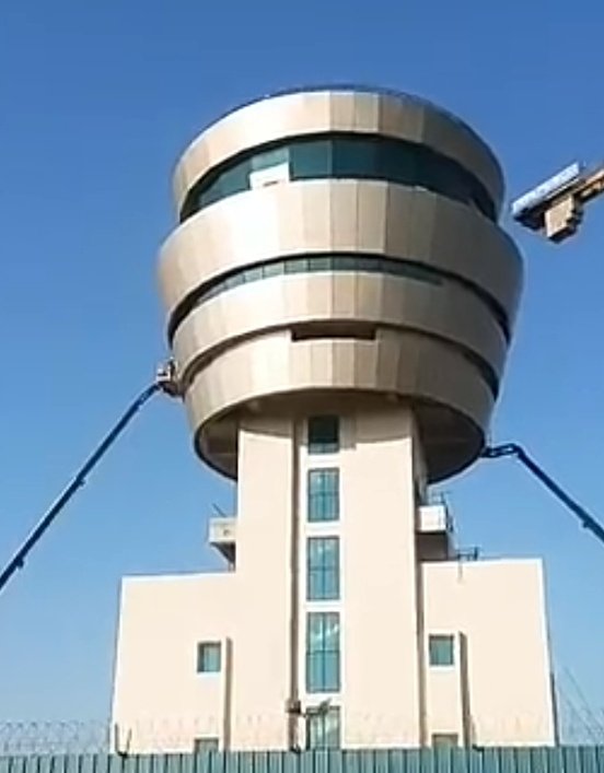 Noida Airport ~ 90% works done

🔹Terminal is overall 80% done 
~ Target completion by March'25
~ Airside terminal in internal works stag
~ Main terminal building roof work has picked up

🔹750 mtr Yamuna Expressway approach road is completed till complex, further connecting road