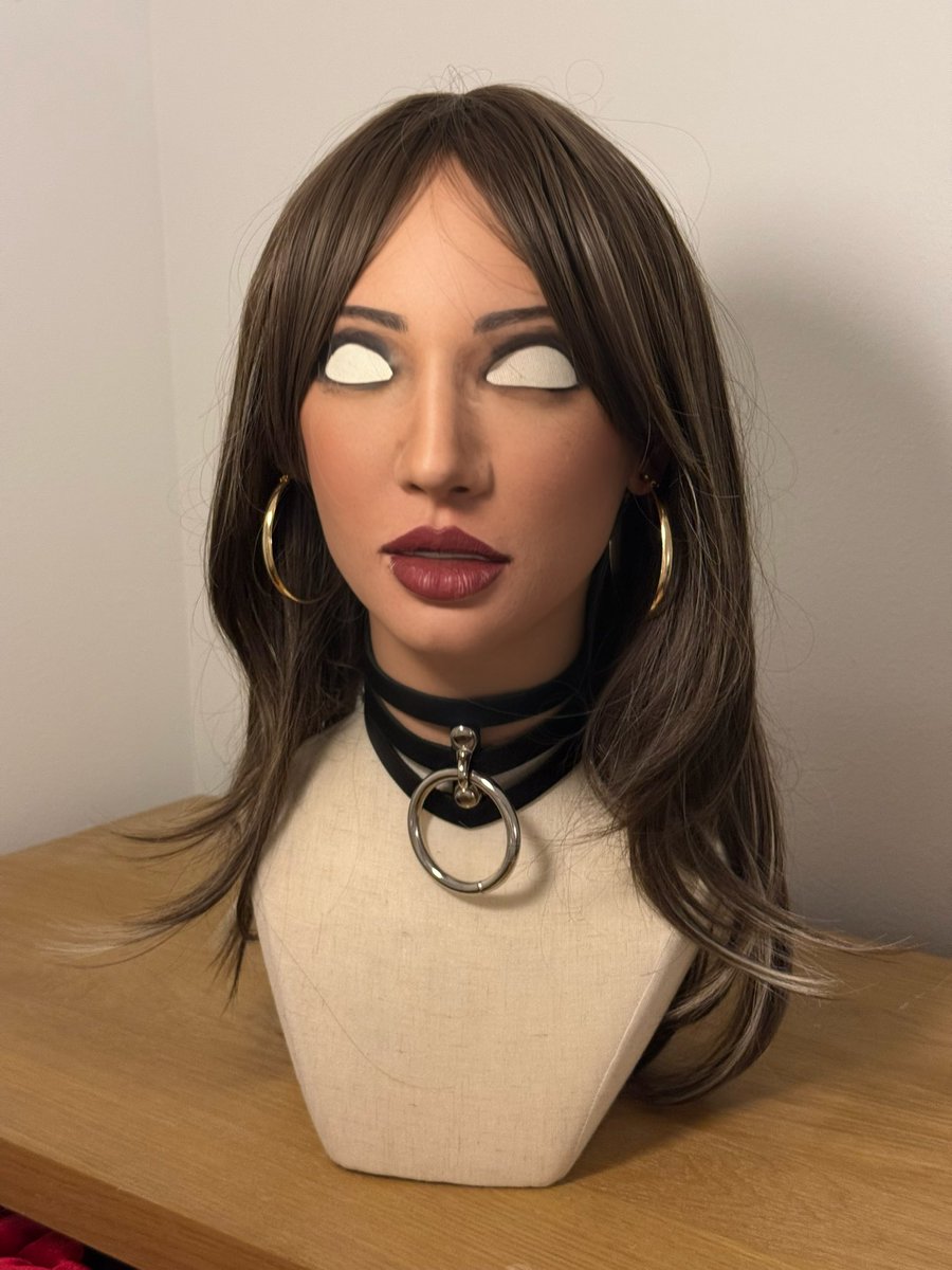 SilkLivingDoll's tweet photo. “Put me on…” https://t.co/5aSWY0ZYLQ