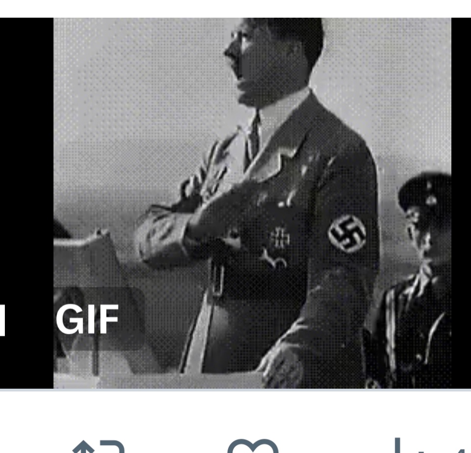 KrisKris10csb's tweet photo. @CFortunee @sobithiruX No not the same, this is not hand to heart like Elon. I had to snap pics of your gif post and go look at them. Next time do that first before you post. https://t.co/U3pA0oRqoA