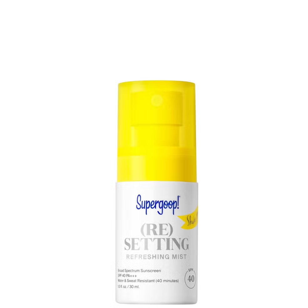 TrendyDeal52's tweet image. "Stay refreshed and protected with Supergoop! (Re)Setting Refreshing Mist SPF40 for on-the-go sun defense! 🌞

sovrn.co/1chrdar

#SPFProtection #RefreshingMist #OnTheGoGlow | Price: $20.00 | Earn 100 Rewards Points!"