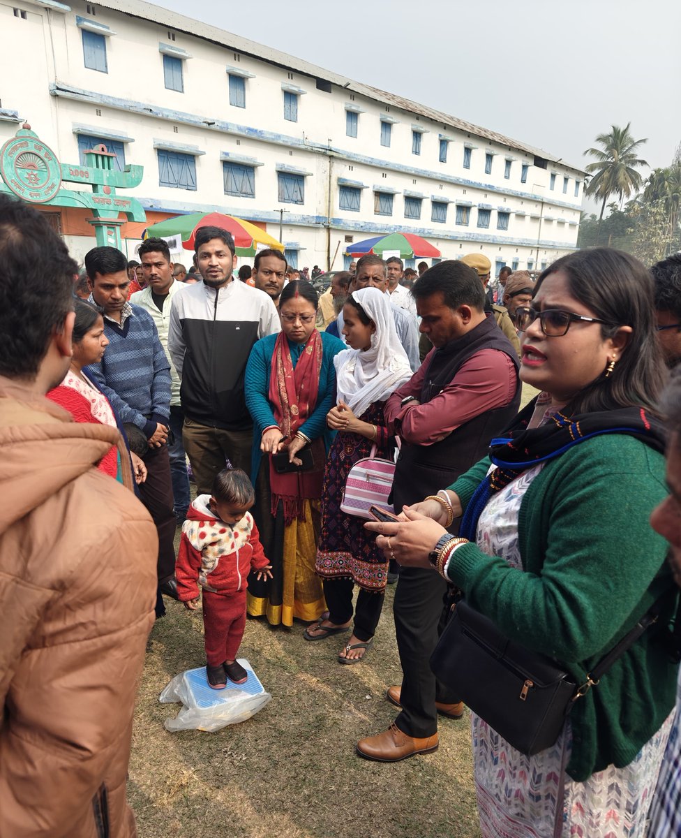 Nutritional awareness campaign by DM sir &amp; BDO,Cooch Behar-I Dev. Block at Dewanhat High School Duare Sarkar camp #Duare_Sarkar_Phase_IX <a href="/DMCoochbehar/">DM CoochBehar</a> <a href="/DCoochbeha53730/">DICO Coochbehar</a>