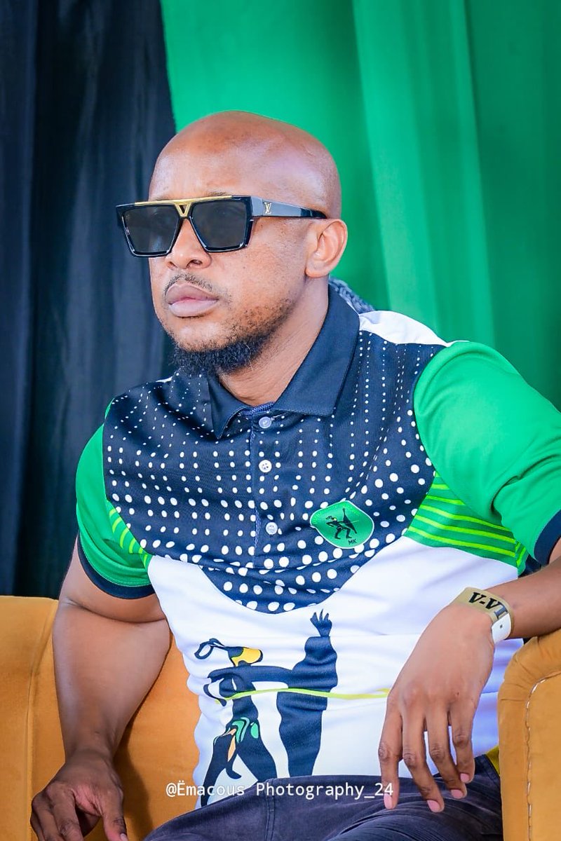 Wanda855669465's tweet image. Give him a superhero name.