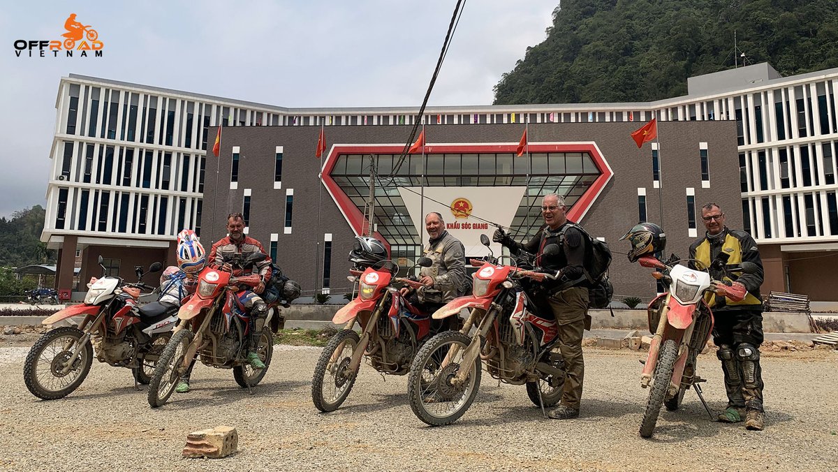 vietnamriders1's tweet photo. For dirtbike riders, the world is an endless playground, and trails like "snake ways". ๐
๐ป https://t.co/N1GW8VlObl
#anendlessplayground #unpredictablebeauty #trailslikesnakeways #vietnam #xuhuong2025 #trending2025 #motorbike #motorcycle #tour #rental #honda #XR150L #CRF250L https://t.co/COAttjtNrS