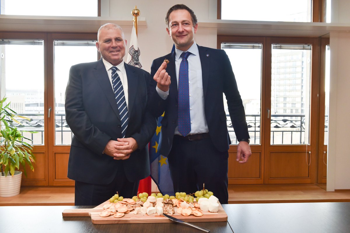 Geographical Indications are a celebration of our diverse culinary heritage &amp; traditions

Glad to have registered the 1st Maltese food GI – ġbejna tan-nagħaġ – thereby recognising &amp; protecting 🇲🇹 sheep's cheese quality as an artisanal &amp; regional product 

Tasting w/ <a href="/AntonRefalo/">Anton Refalo</a>