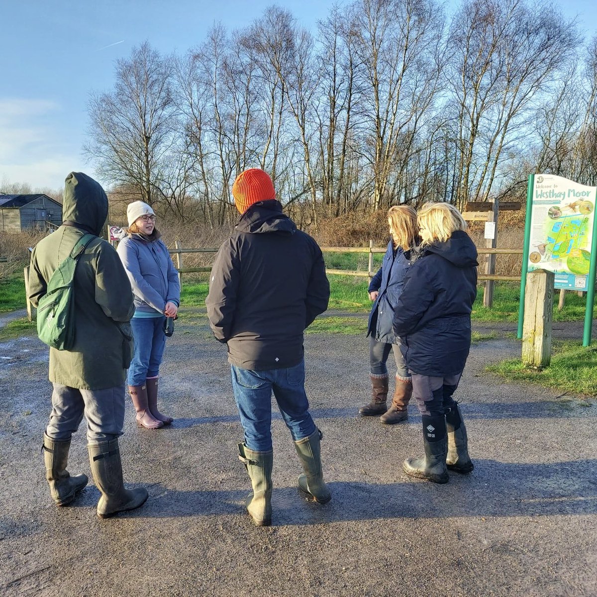 SWTConsultancy's tweet image. We were delighted to meet up with the @SomersetWT team at Westhay Moor National Nature Reserve last week for a day of skill sharing and development! 🙌

#Westhay #Ecology #LandManagement