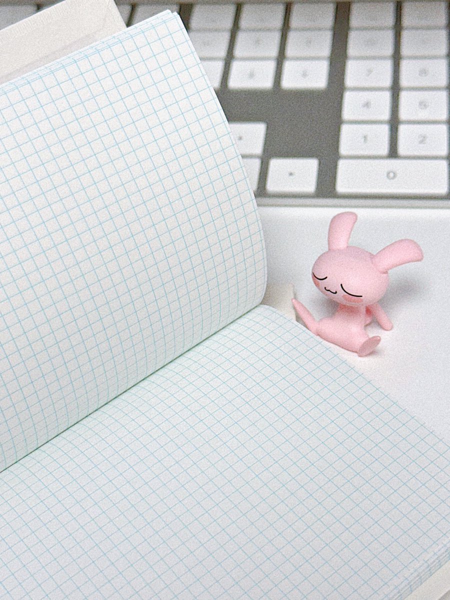 그동안 제 다이어리를 궁금해하신분들이 많이 계셔서 이번 일본출장에서 두 권을 선물로 드리려고 구매해왔어요! 

알티해주신 2분께 선물로드리겠습니다 ^///^
📦팔로워한정! 

같이 즐겁게 기록해요ʕᵔᴥᵔʔ
늘 봐주셔서 감사합니다! 
새해복많이받으세요!!!

👍