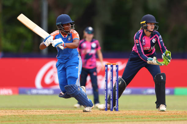 airnewsalerts's tweet photo. 𝗜𝗖𝗖 𝗨𝟭𝟵 𝗪𝗼𝗺𝗲𝗻’𝘀 𝗧𝟮𝟬 𝗪𝗼𝗿𝗹𝗱 𝗖𝘂𝗽🏆 ||
India defeated Scotland by 150 runs at Bayuemas Oval Stadium in Kuala Lumpur, Malaysia.
Brief Score:
India 🇮🇳 : 208/1 (20 overs)
Scotland🏴: 58/10 (14 overs)
Gongadi Trisha: 110* runs (59 balls)
#INDvSCO | #U19WorldCup | #Cricket