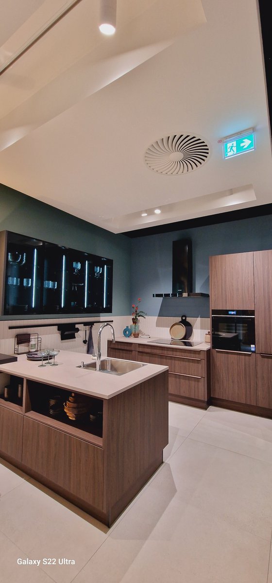 eternalkitchen's tweet photo. #eternalkitchen #designerkitchen #kitchen https://t.co/YRBsB1Ogte