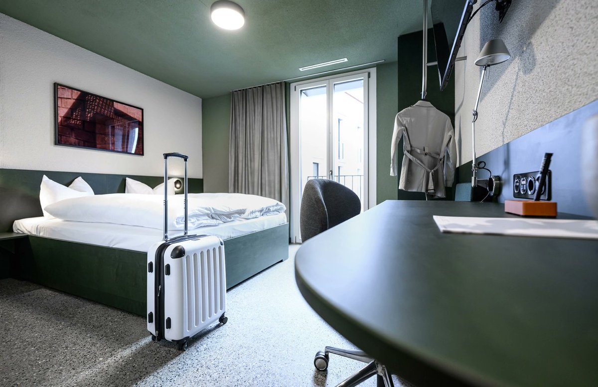 Der Schweiz-Experte tweet media